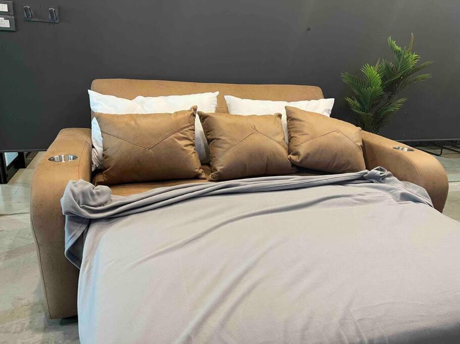 Selfcheckin Townhome In Charoen Nakhorn 60 Near Bts Iconsiam Asiatique And Chaophraya River Maximum 4 Guests * Bangkok