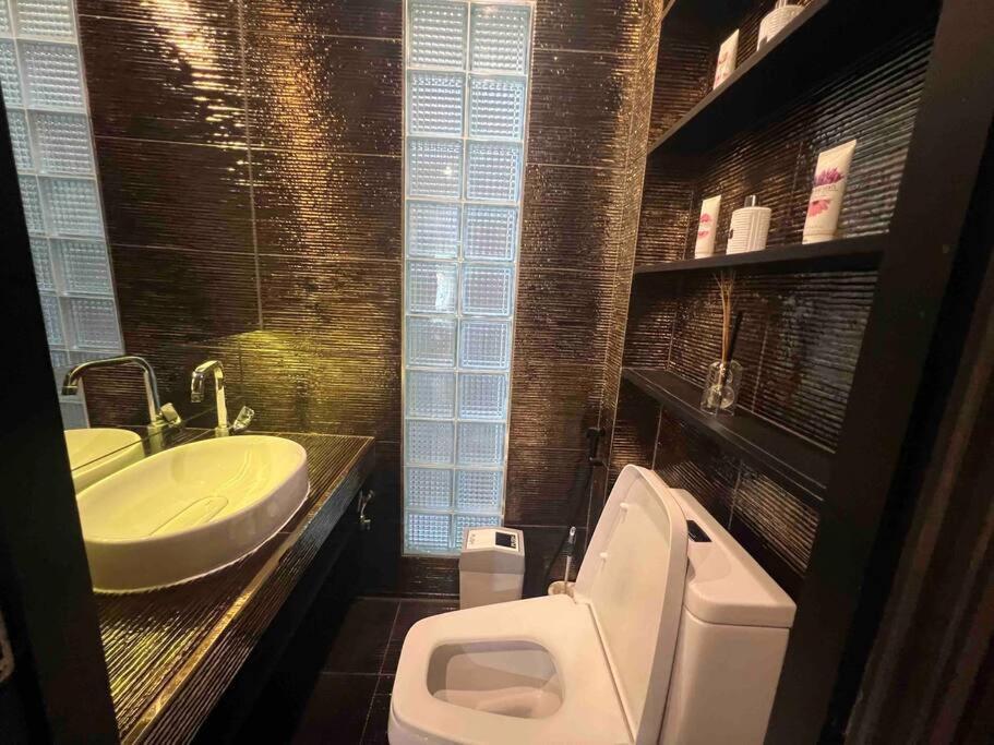 Selfcheckin Townhome In Charoen Nakhorn 60 Near Bts Iconsiam Asiatique And Chaophraya River Maximum 4 Guests *